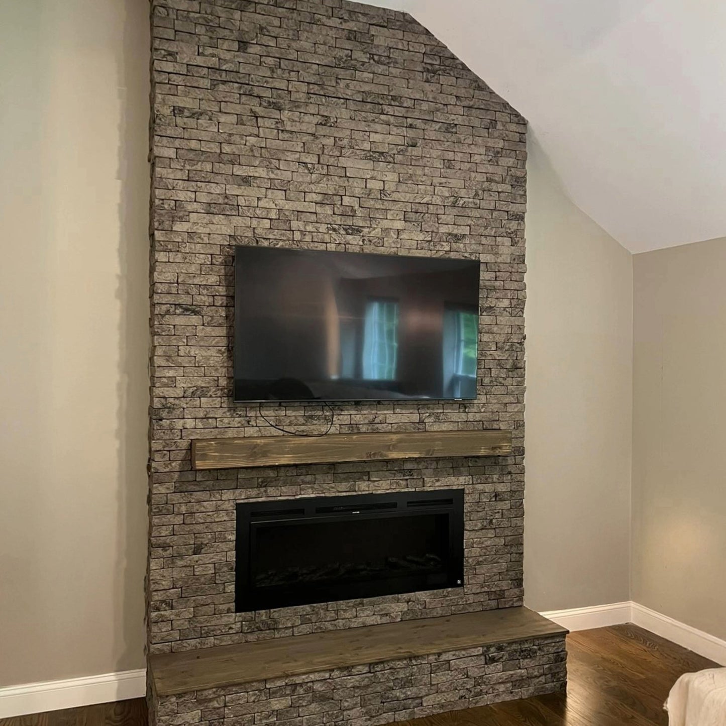 Evolve Stone District View Stone Veneer (14.25 sq. ft. per box)