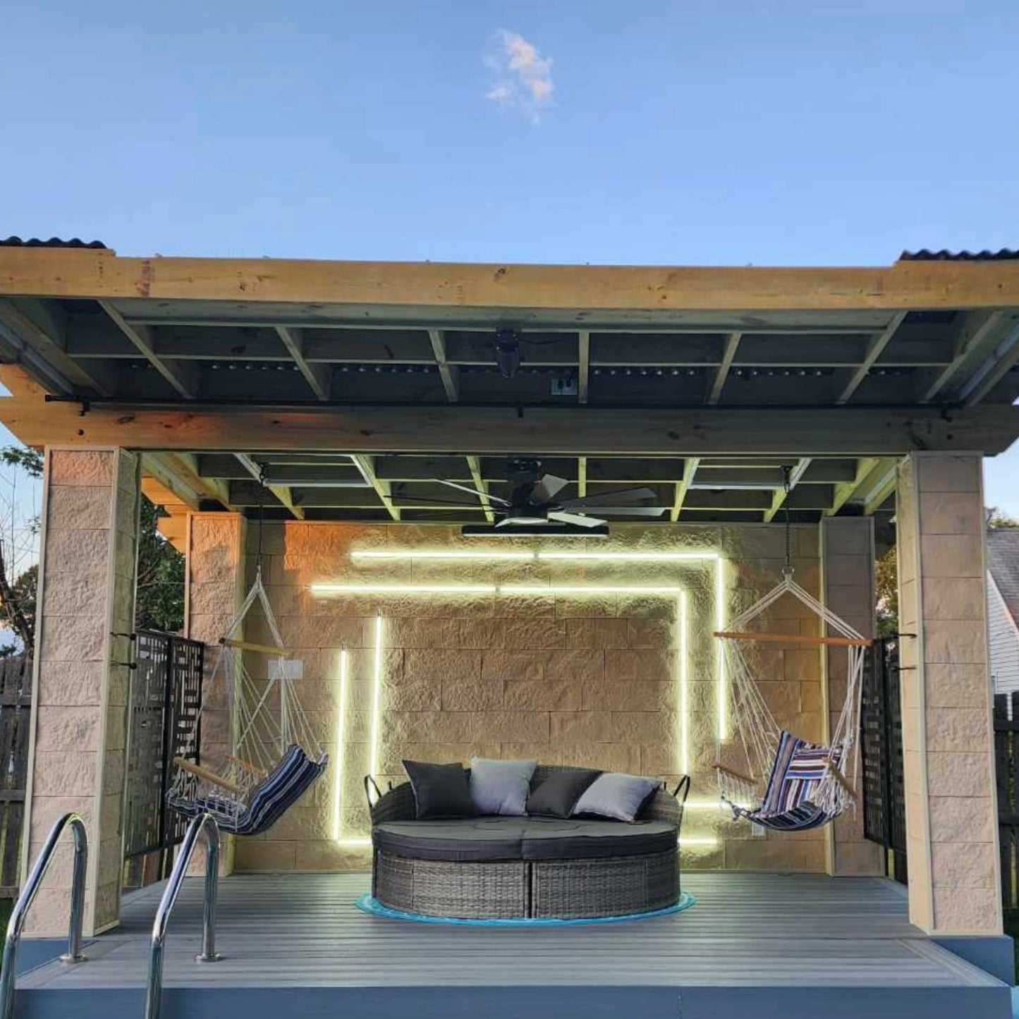 Evolve Stone Monument Gate Stone Veneer (20.25 sq. ft. per box)